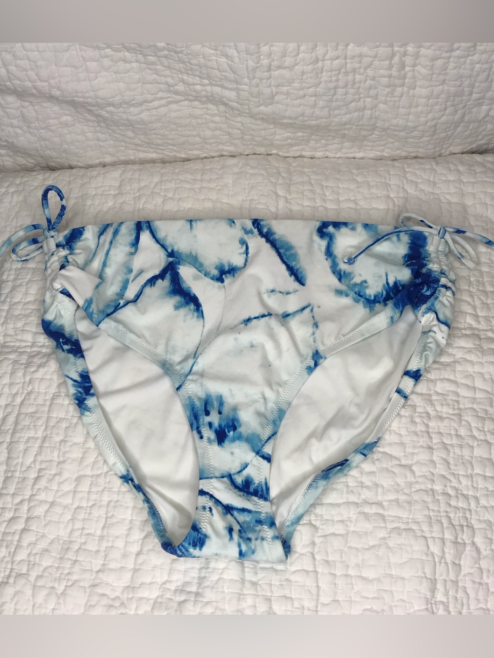 CALIA by Carrie Underwood Blue and White Tie-Dye Bikini Bottoms Sz Medium
